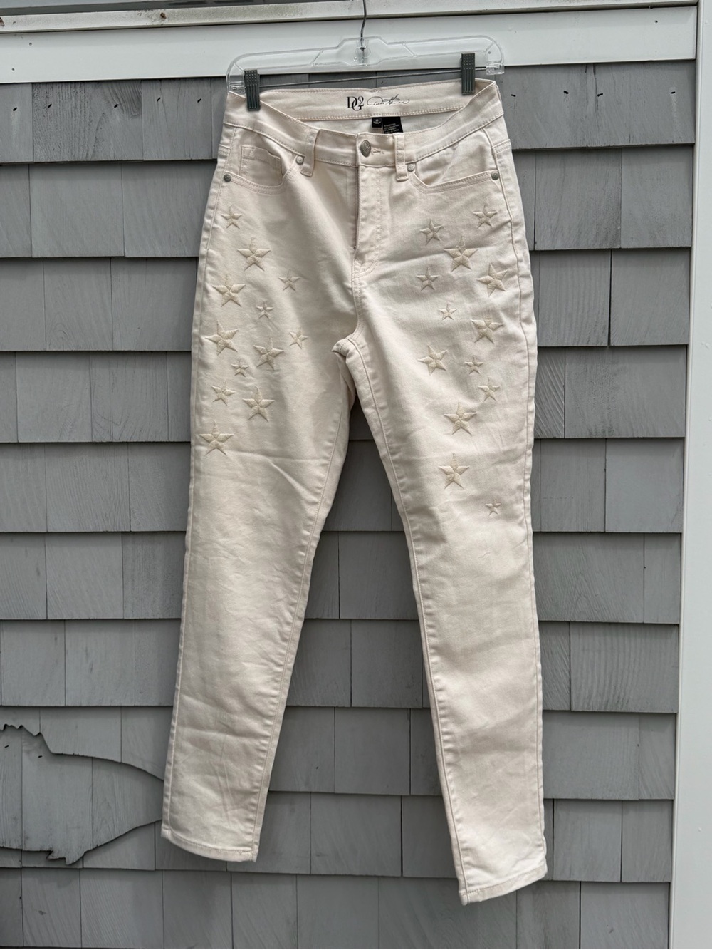 DG2 by Diane Gilman Cream Star-Embroidered Jeans- 4th of July - Stretchy- 8